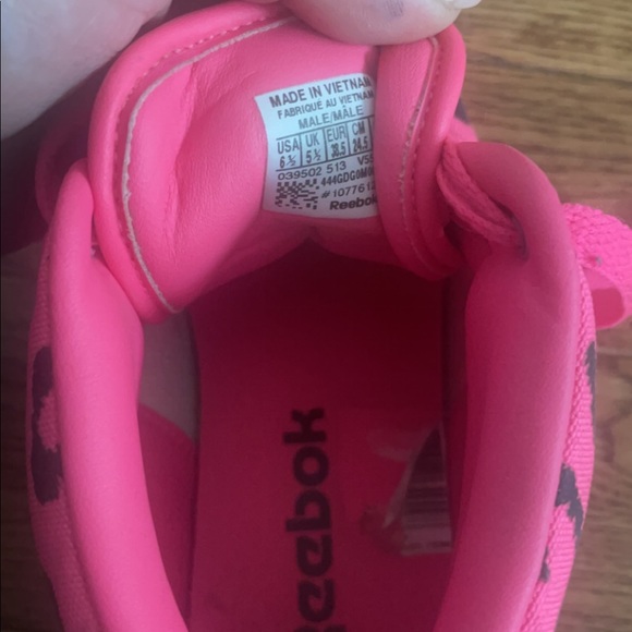 Reebok leopard shoes - Picture 2 of 4